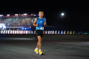 BIB: 4004
                            <button type="button" onclick="openModal(19599138)" class="btn btn-primary btn-sm float-right btn-popup" data-toggle="modal" data-target=".modal-high-quality">
                        <i class="fas fa-shopping-cart"></i> Add to Cart
                    </button>
                                            <button type="button" onclick="isThisMe(19599138, true)" class="btn btn-success btn-sm float-right btn-popup btn-isme hidden" data-toggle="tooltip" data-placement="bottom" title="นี่คือรูปของคุณใช่ไหม คลิกที่นี่เพื่อเอาเข้าอัลบั้ม">
                        <i class="fas fa-plus"></i> Add to album
                    </button>
                    <button type="button" onclick="isThisMe(19599138, false)" class="btn btn-warning btn-sm float-right btn-popup btn-isnotme hidden">
                        <i class="fas fa-ban"></i> Remove from album
                    </button>